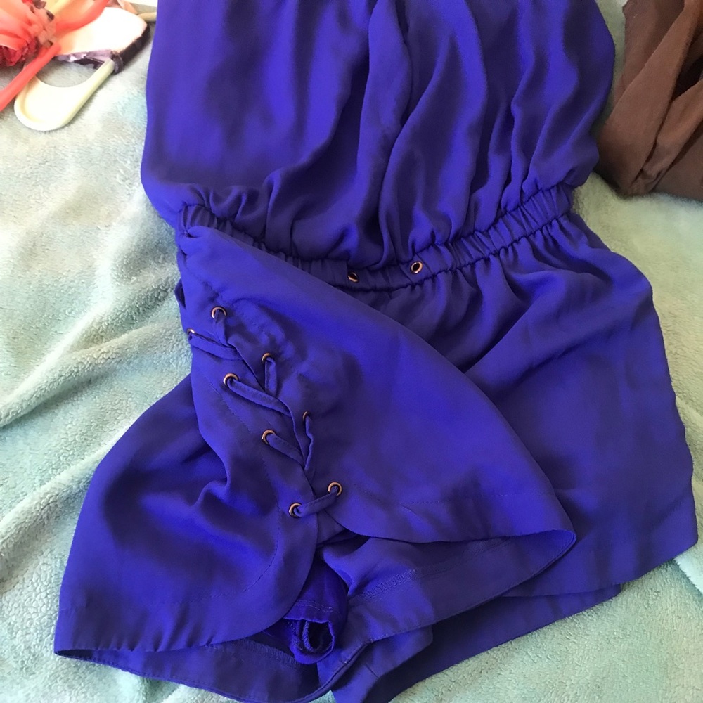 Blue romper - Picture 2 of 2